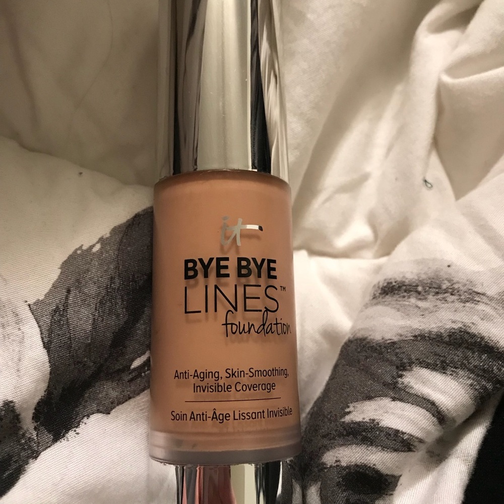 Bye bye lines foundation